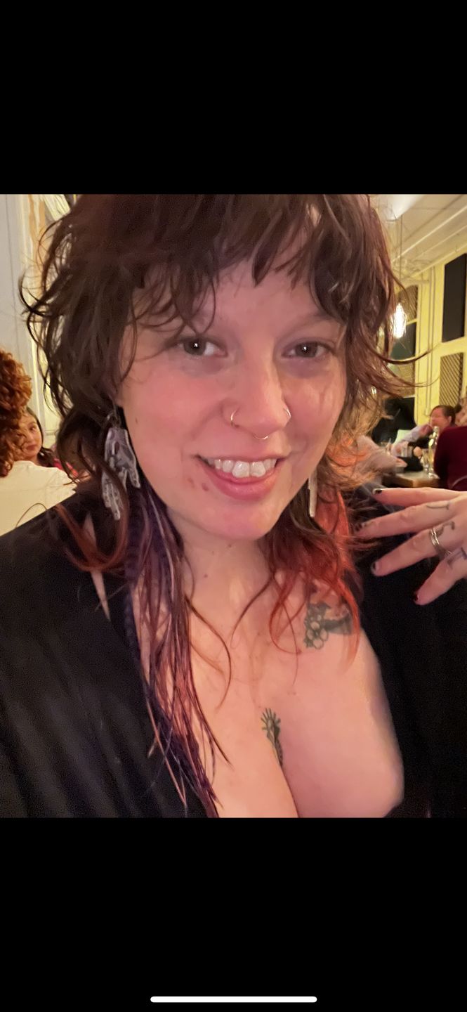 Customer photo review of Capsule Vestigium Earrings