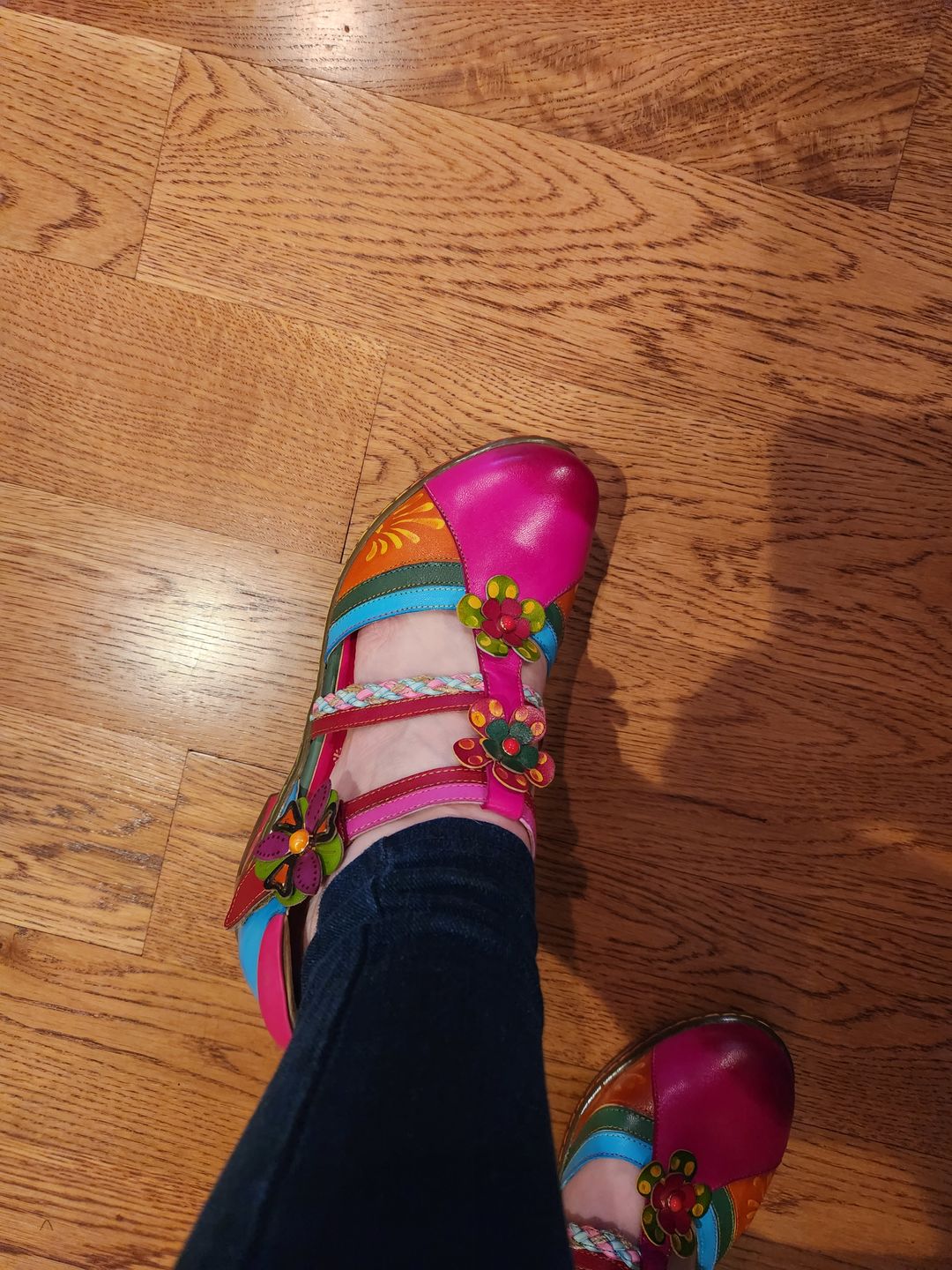 Customer photo review of Women Bohemian Leather Printing Stitching Non-slip Breathable Sandals