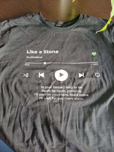 Customer photo review of Your Favorite Song T-Shirt Music Player