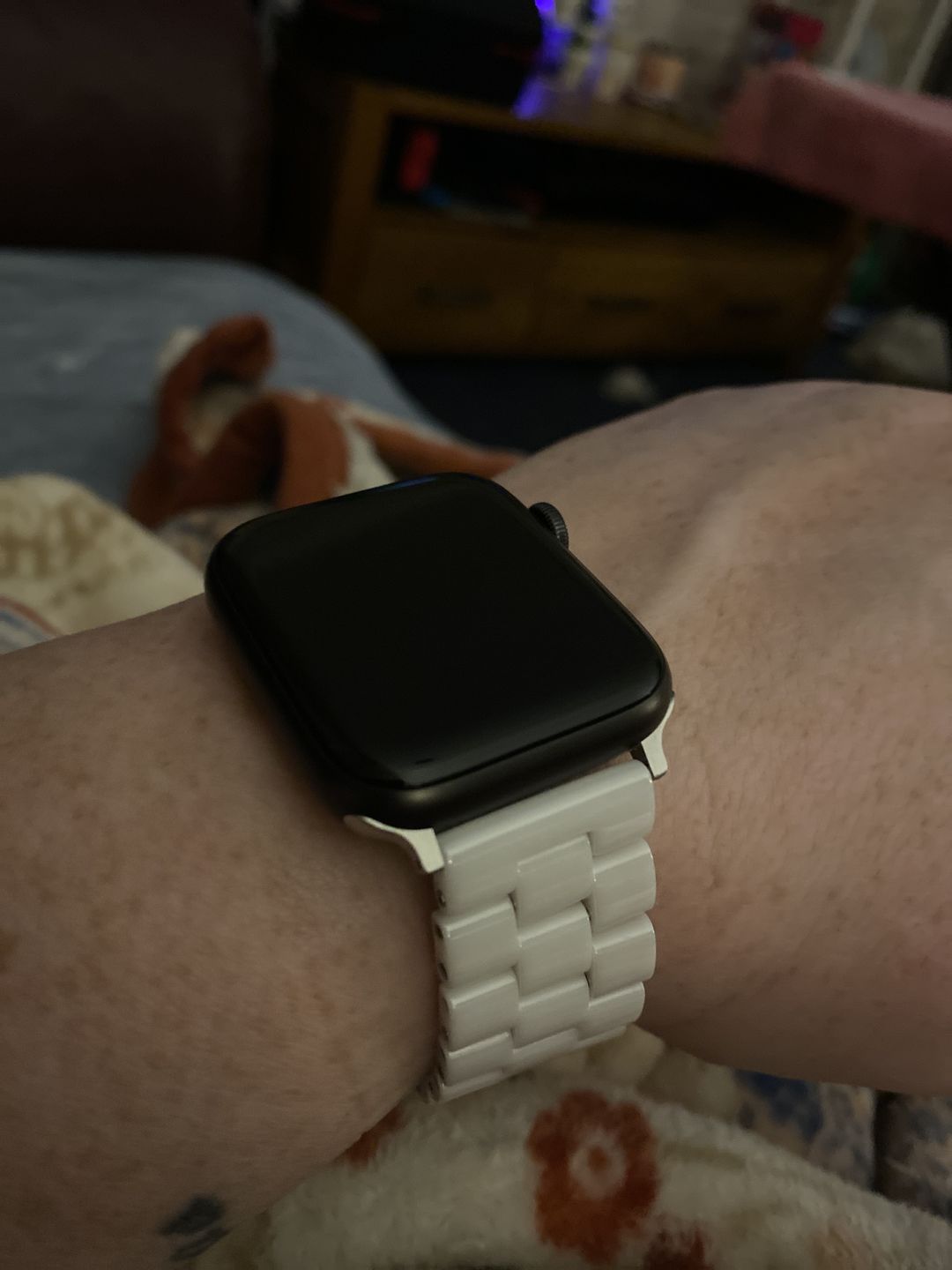 Customer photo review of Kleio Ceramic Band