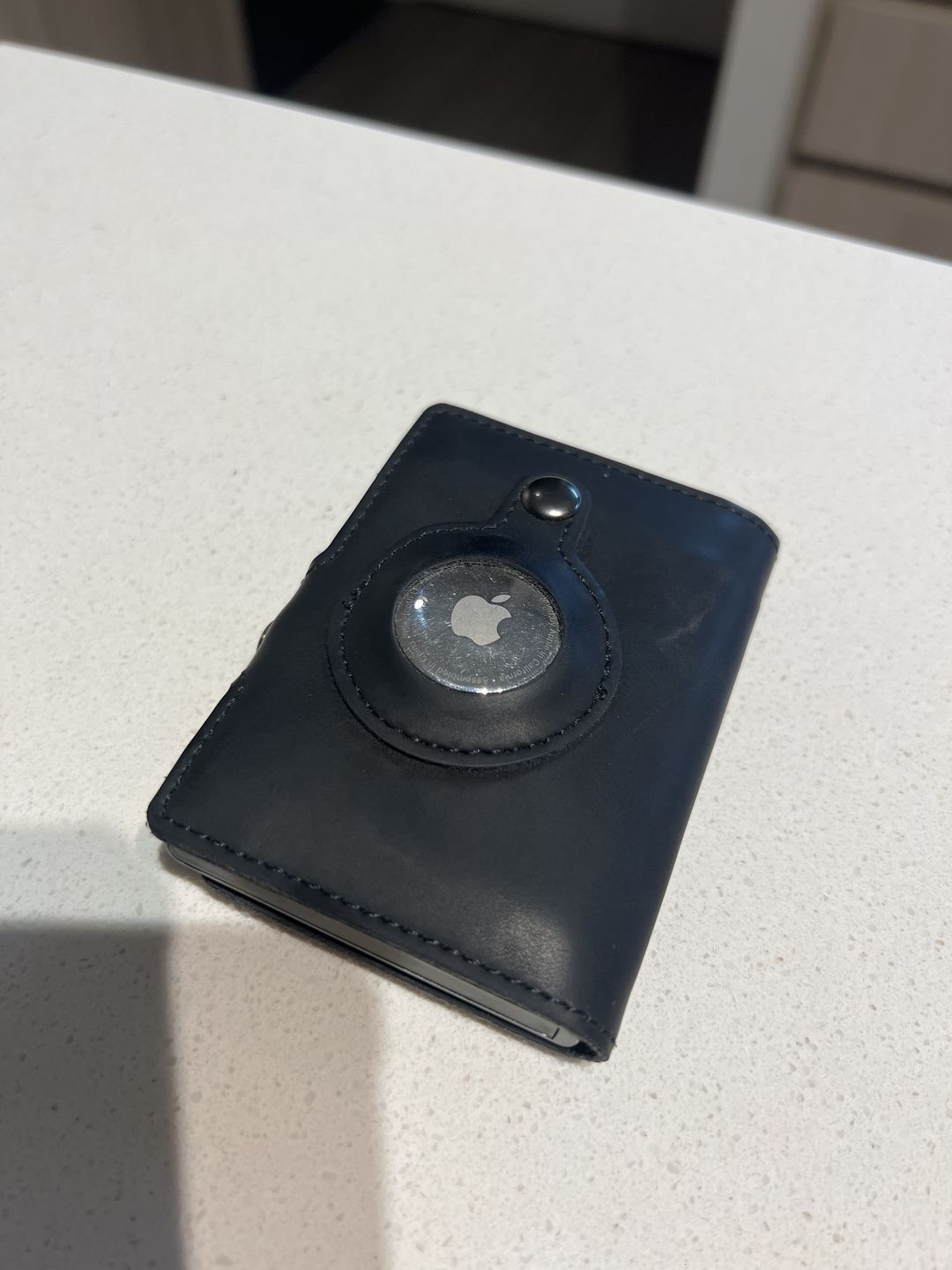 Customer photo review of Full Black Airtag