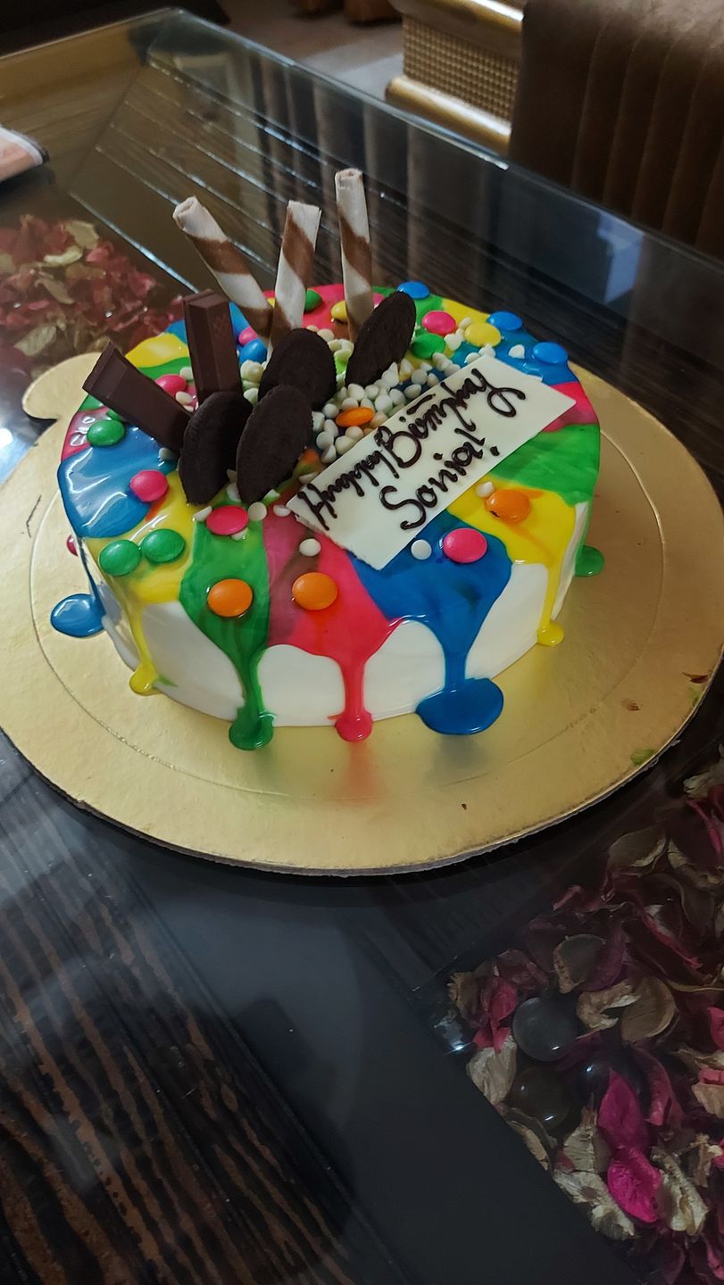 Customer photo review of Colorful Drip Cake