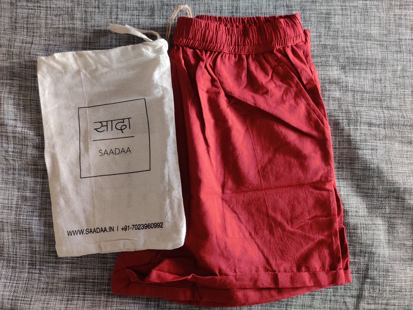 Customer photo review of Maroon Airy-Linen Shorts
