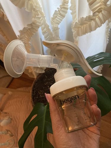 Customer photo review of Hegen PCTO™ 150ml/5oz Breast Milk Storage PPSU