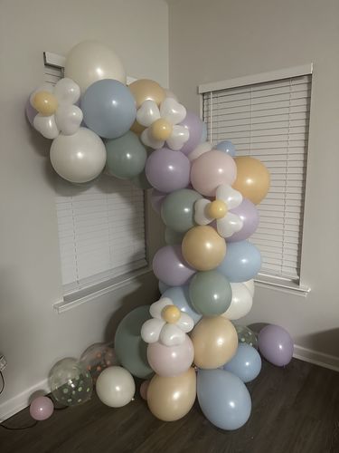Customer photo review of Garden Party Vibes Balloon Garland Kit