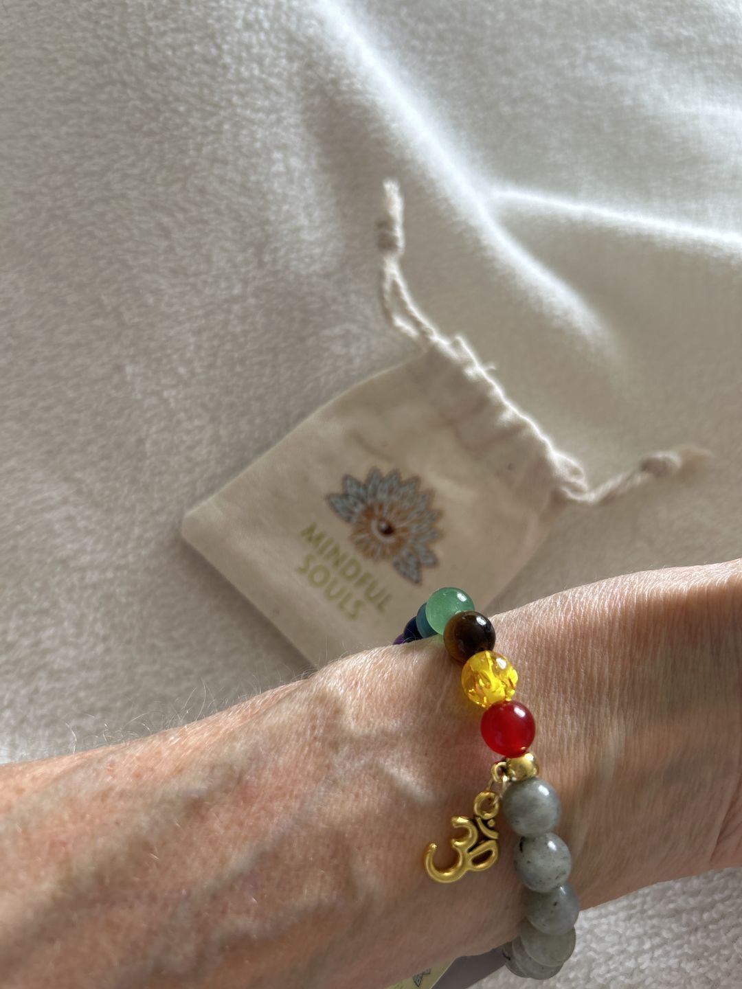 Customer photo review of 7 Chakra Labradorite Bracelet