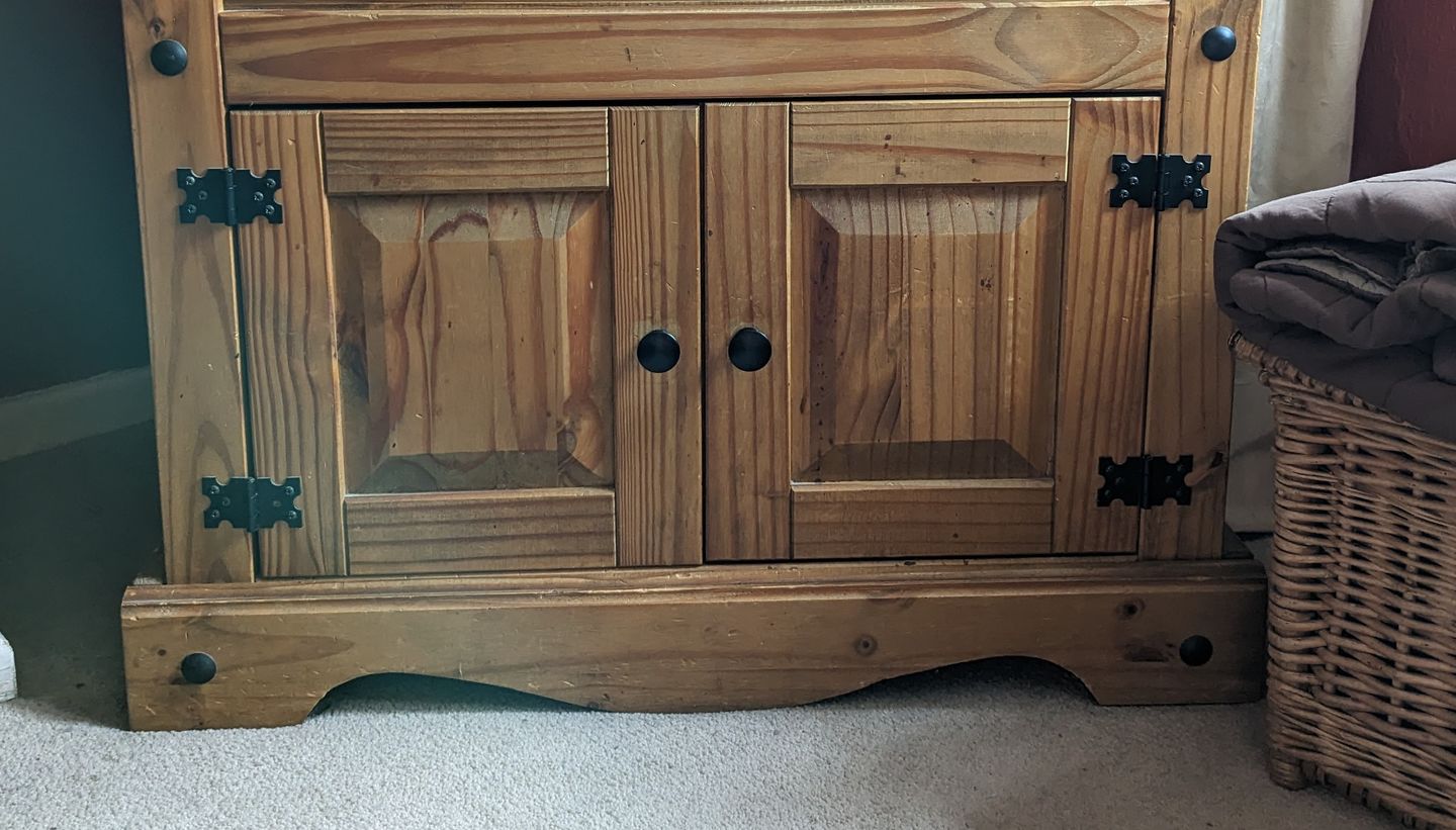 Customer photo review of Classic Cast Iron Cupboard Handles | Black