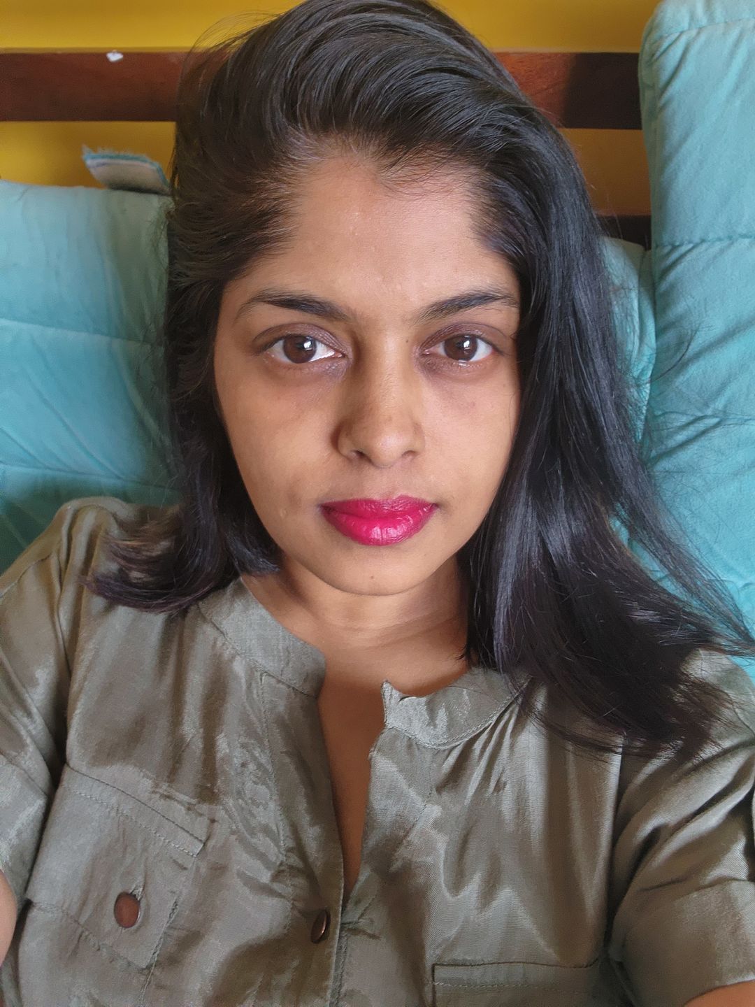 Customer photo review of Medium Brown 4.00 SacredHerbs Botanically Activated Gel Hair Color
