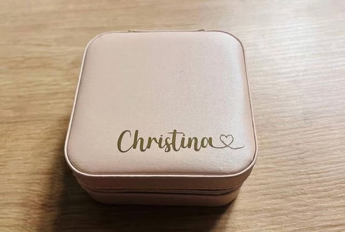 Customer photo review of Personalisiertes Schmuckkästchen mit Spiegel