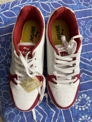 Customer photo review of LUCAS White Red Men's color block sneaker