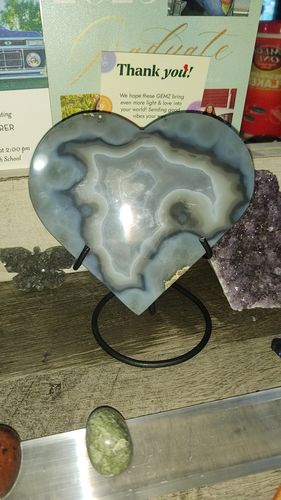 Customer photo review of Agate Heart Slice w/ stand- (Large) L3