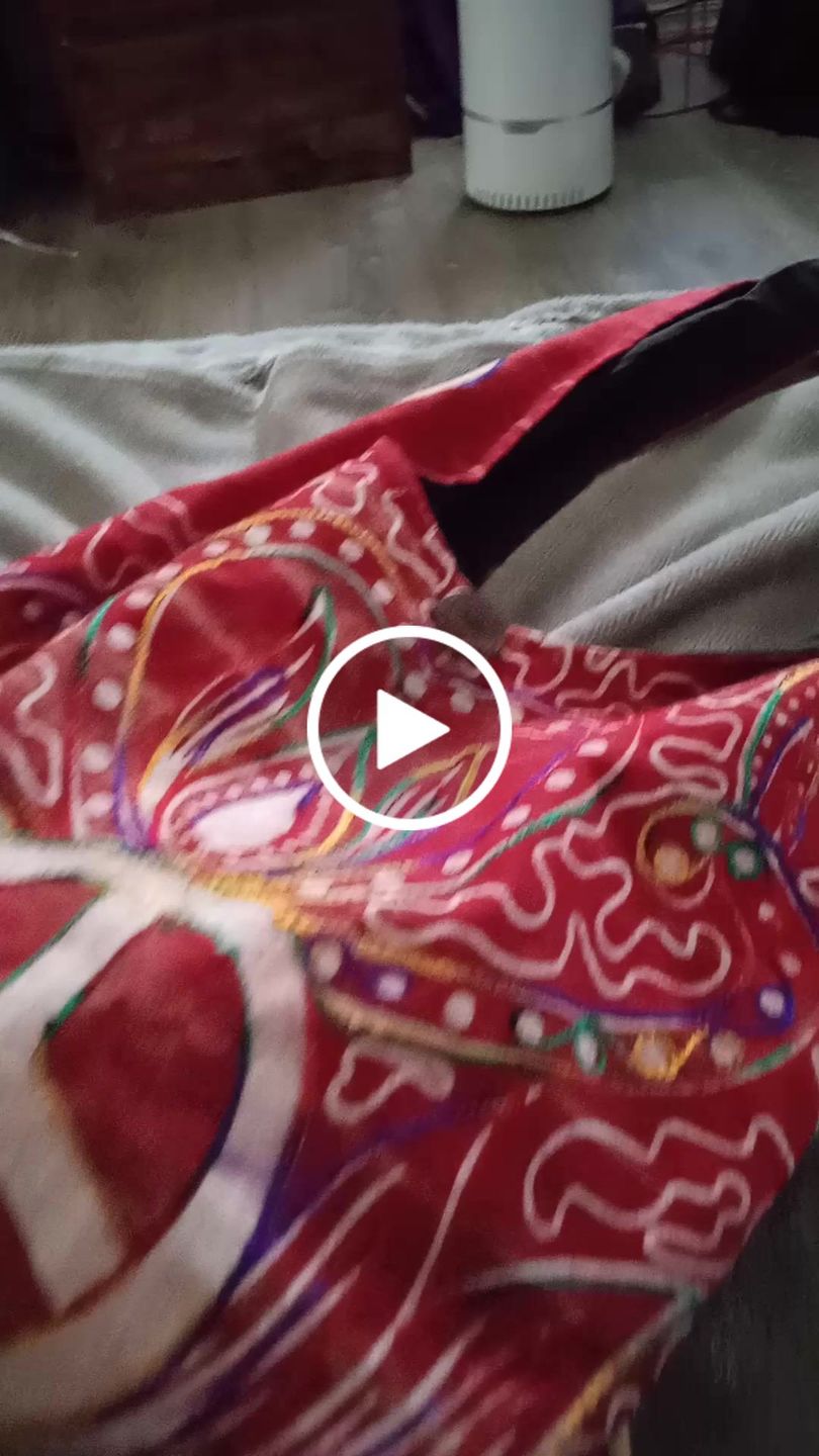 Customer video review of Perpetual Peace Tie Dye Shoulder Bag