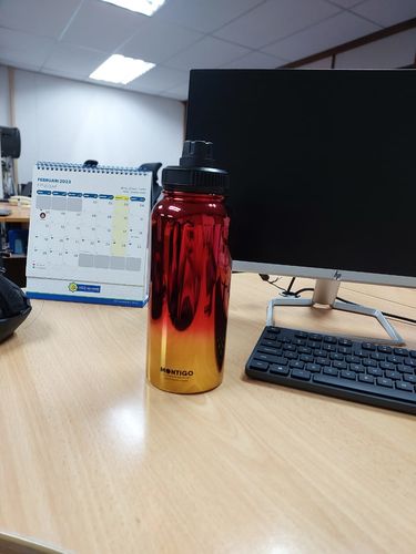 Customer photo review of 32oz Chrome Ace Bottle 950ml