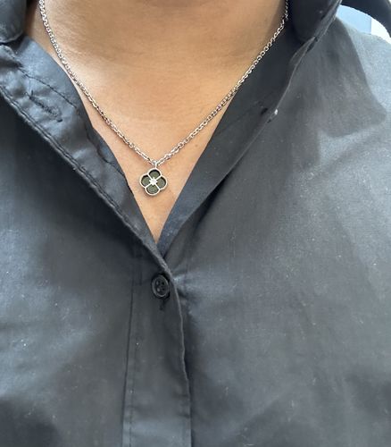 Customer photo review of .925 1800 cluster pendant & necklace