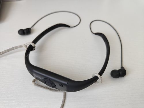 Customer photo review of Waterproof Mp3 Player for Swimming, Upgrade Magnetic Charging,8GB Memory inside With FM Radio