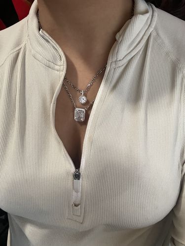 Customer photo review of .925 1800 cluster pendant & necklace