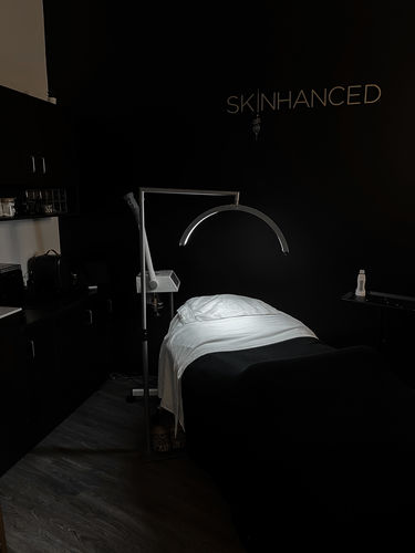 Customer photo review of CosmoGlo Original Light Bundle + Phone Clip