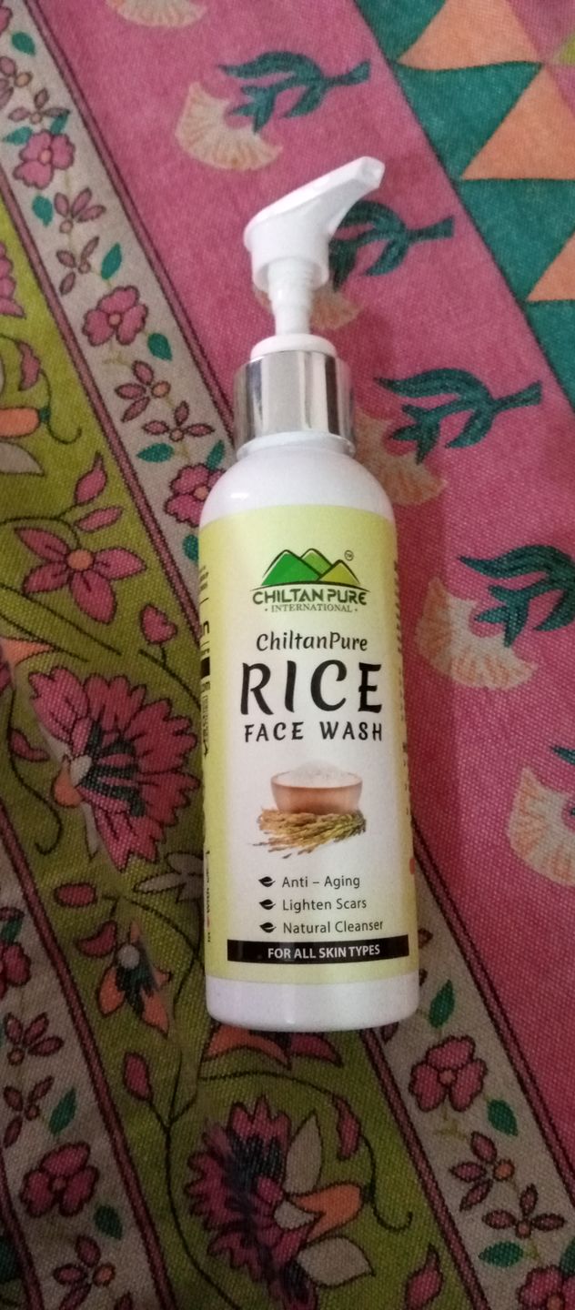 Customer photo review of Rice Face Wash – Acts as a Natural Cleanser, Anti – Aging, Lighten Scars, Mattifies Oily Skin, & Soothes Sun Damage 150ml