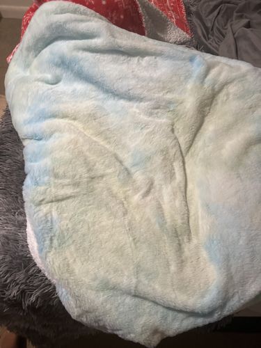 Customer photo review of Fleece Tie-Dyed Sherpa Blanket