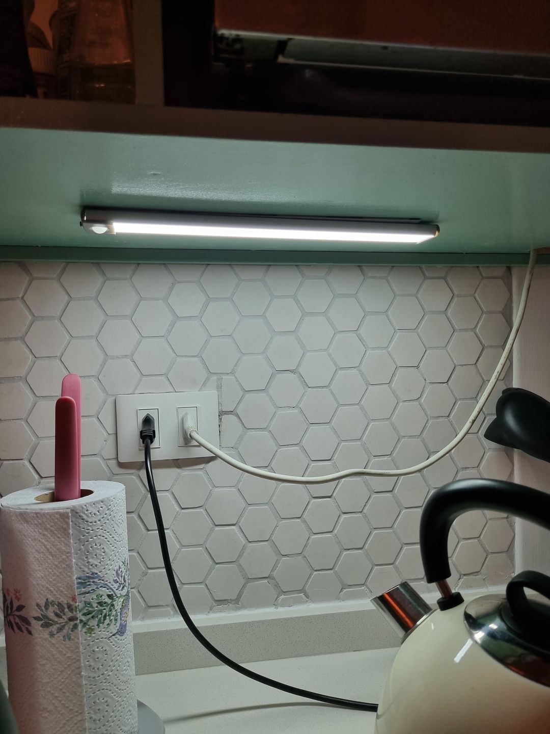 Customer photo review of Barra con Sensor Recargable - USB Luz Fría