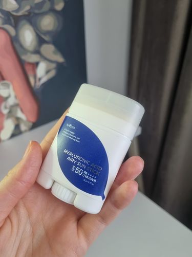 Customer photo review of Isntree Hyaluronic Acid Airy Sun Stick SPF 50 pieštukinė apsauga nuo saulės