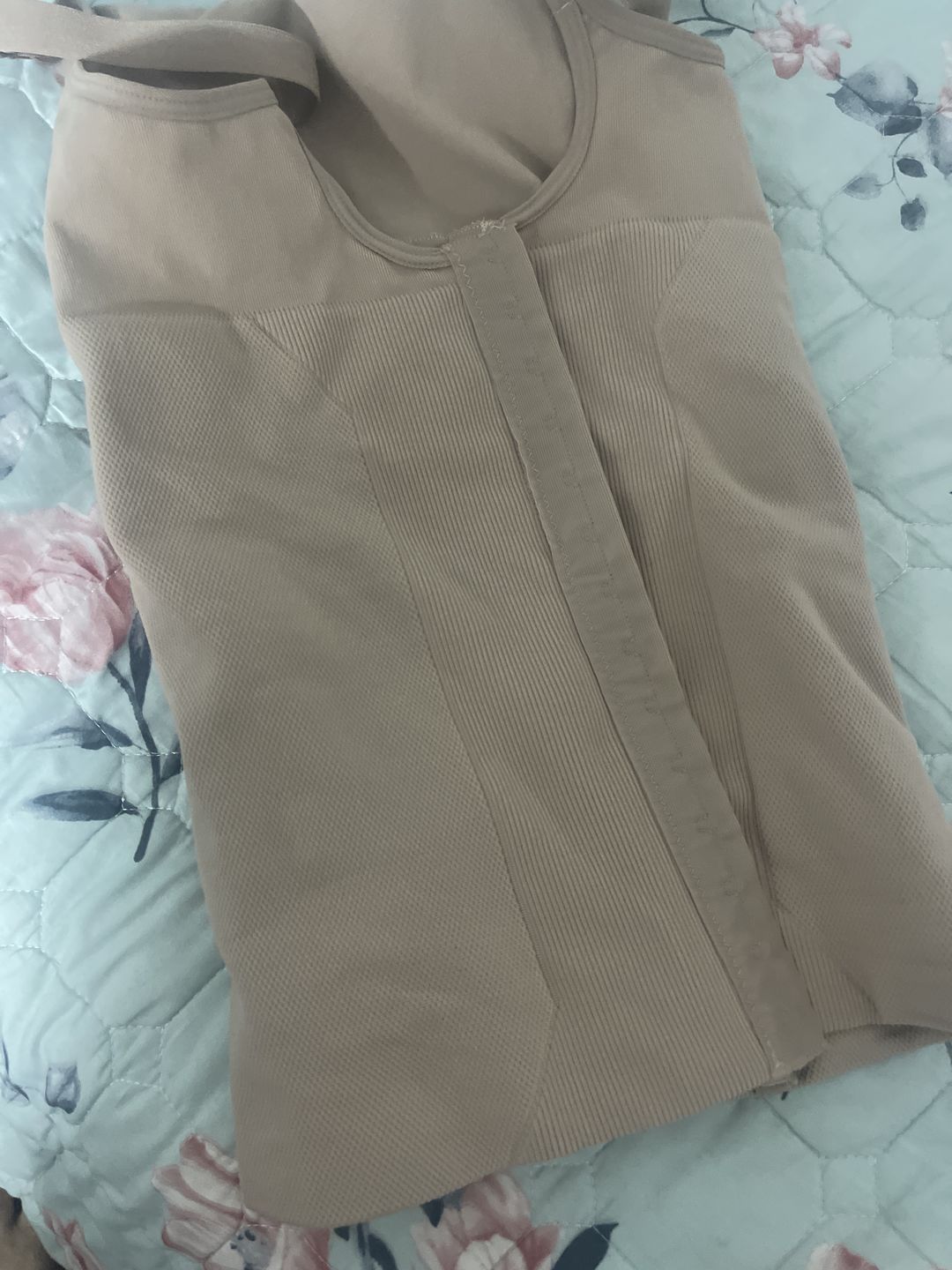 Customer photo review of Microfiber Shoulder Straps Back Support Waist and Abdomen Control Corset