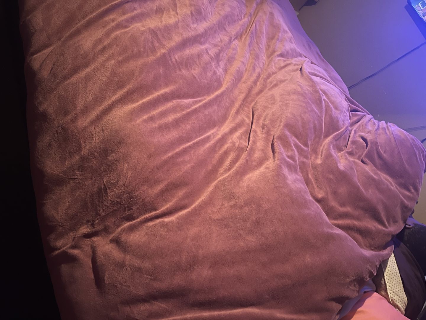 Customer photo review of Kefalonia Velvet Bedding Set