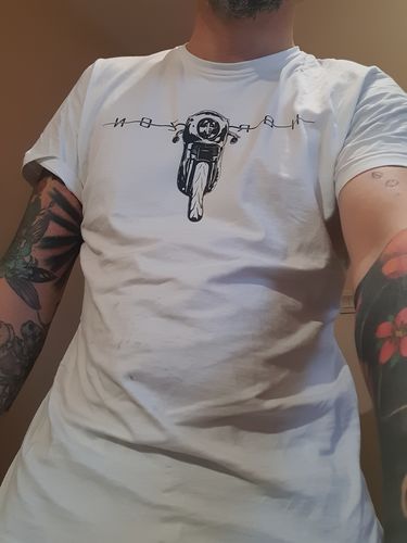 Customer photo review of Pack T-shirt + sticker concours