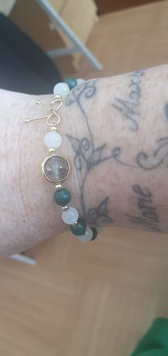 Customer photo review of Bracelet Anti-Douleurs en Malachite et Pierre de Lune | Or fin