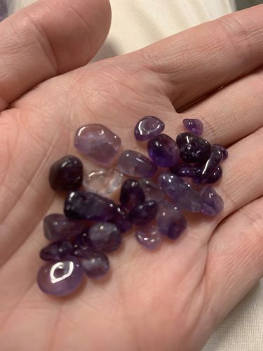 Customer photo review of 34" Natural Amethyst 5x10mm chips ,purple gemstone small chips