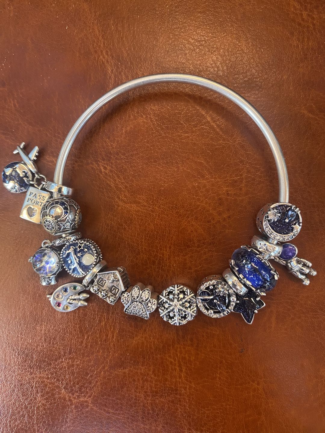 Customer photo review of Charm Aventurero