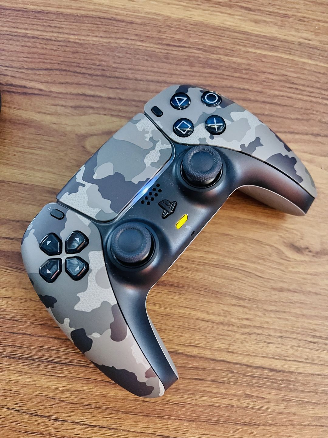 Customer photo review of PlayStation 5 (PS5) DualSense Wireless Controller - Grey Camouflage