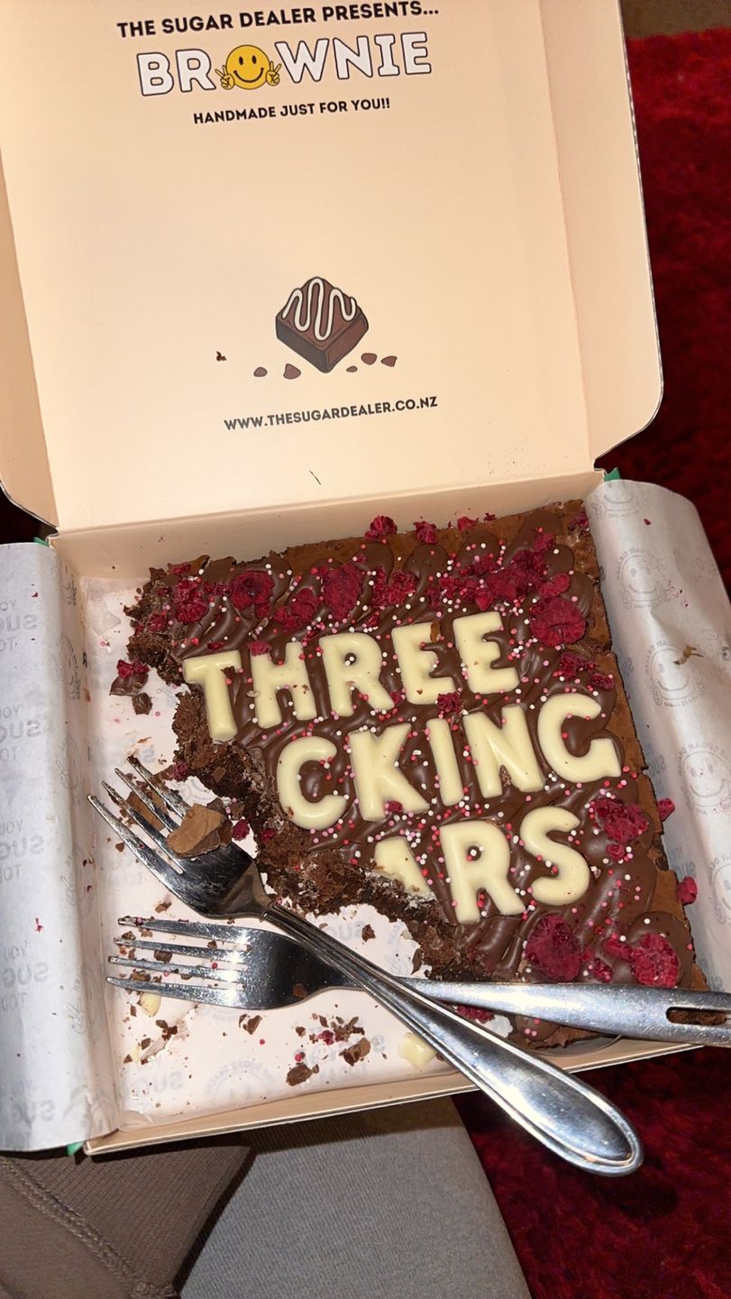Customer photo review of OG custom message brownie
