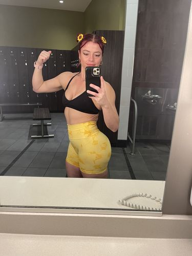Customer photo review of Yellow Marble Scrunch Butt Biker Shorts