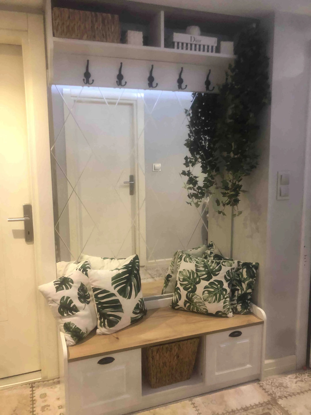 Customer photo review of Rani P2 Modern Portmanto Ayakkabılık ve Duvar Askısı Vestiyer M1 Renk: Beyaz - S. Ceviz