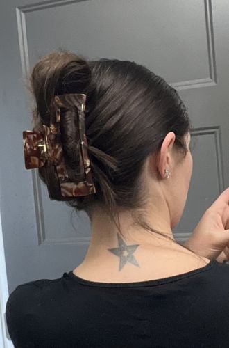 Customer photo review of TR x Bethany XL Claw Clip