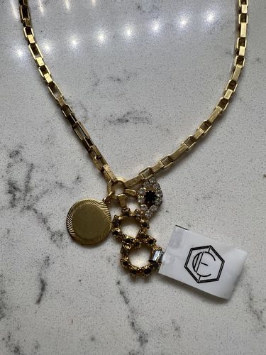 Customer photo review of Kartner Necklace