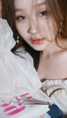 Customer photo review of Dewy Kristin 1Day - Brown (2p)