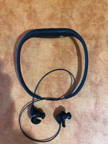 Customer photo review of Upgraded Waterproof Swim Mp3 Player with 8GB memory and Bluetooth , FM radio(W12)