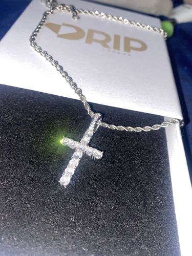 Customer photo review of Silver Cross Necklace - Cubic Zirconia - Pendant - Rope Chain