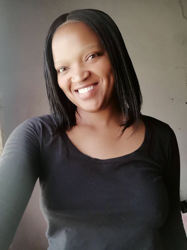 Vinolia Lerato M. review of CHELSEA - Brazilian 4x4 Lace Wig image 1 out of 1