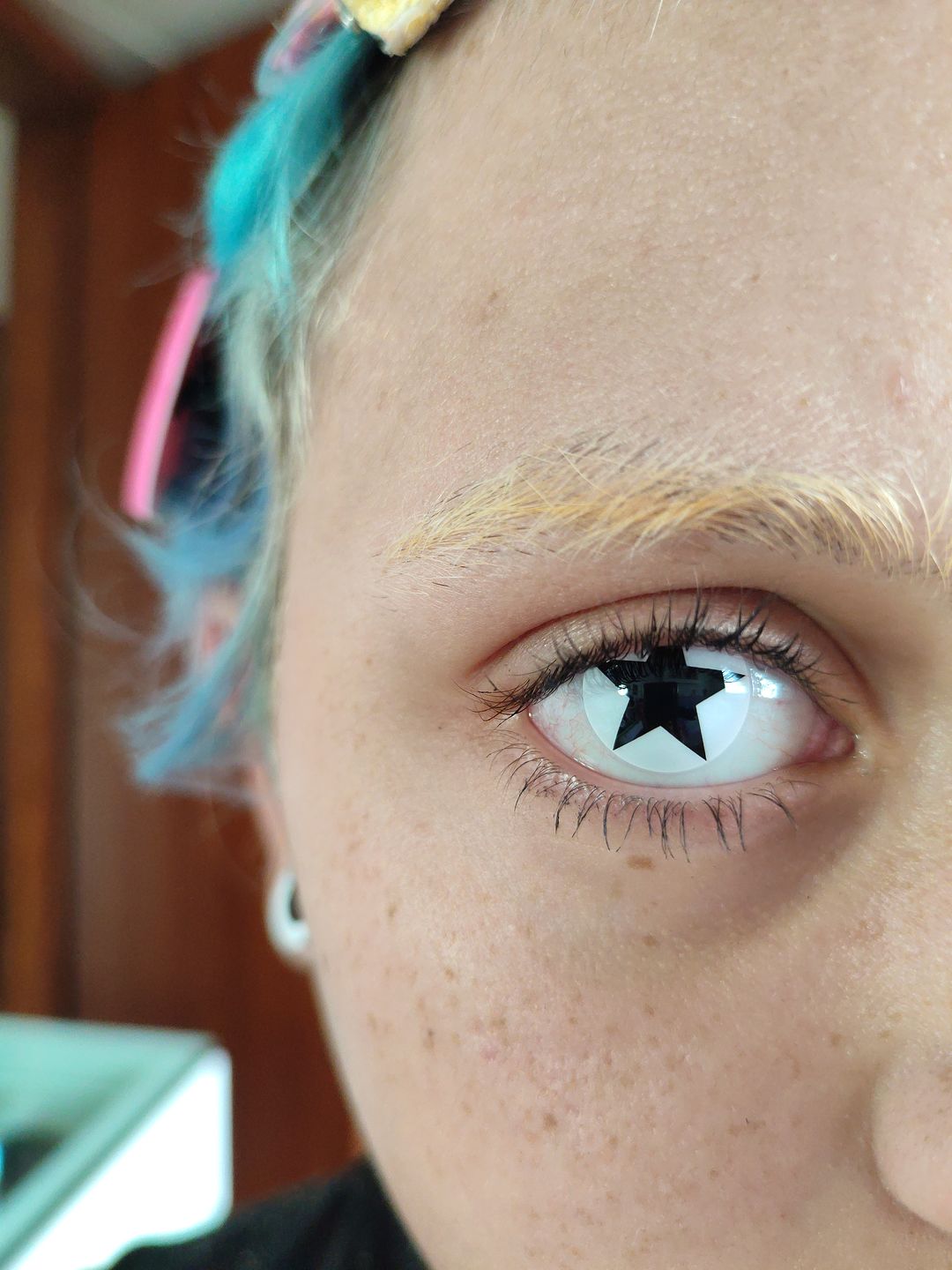 Customer photo review of White Pentagram Contacts