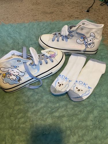 Customer photo review of Cartoon cinnamon dog graffiti canvas shoes SS3050
