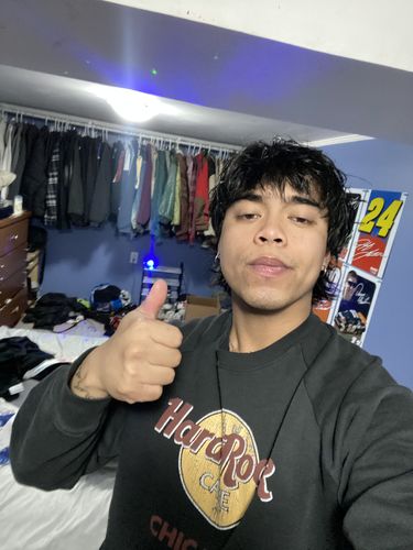 Customer photo review of Vintage Hard Rock Cafe Chicago Size XL fits Medium
