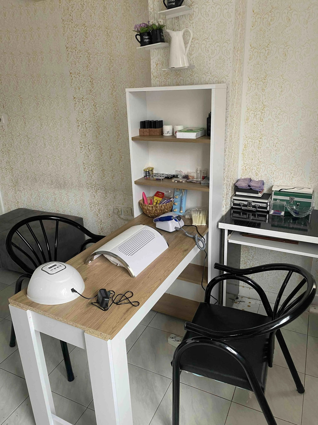 Customer photo review of Rani BJ113 Raflı Manikür Masası Makyaj Masası Sepet Ceviz - Beyaz