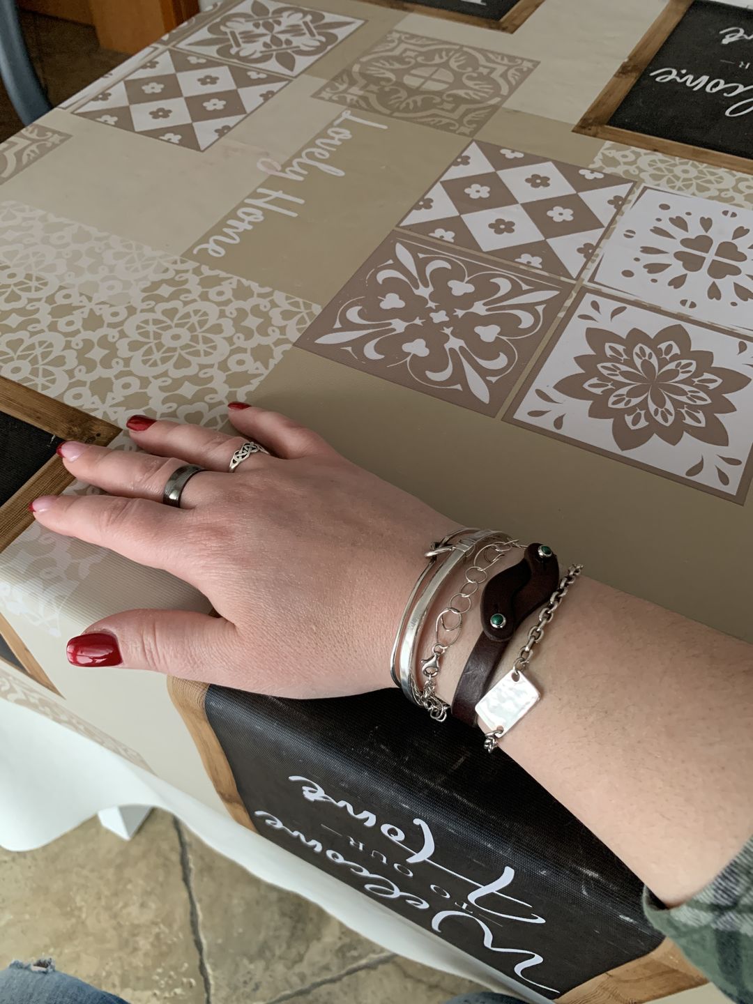 Customer photo review of Bracciale pelle Noi Malachite Tulsi