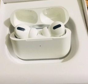 Customer photo review of AirPods Pro ANC