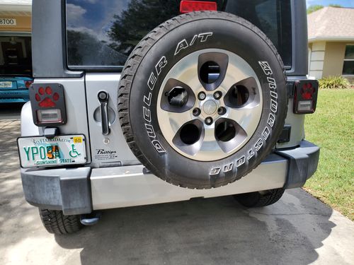 Customer photo review of Dog Paw Tail Light Guards for 07-18 Jeep Wrangler JK/ JKU
