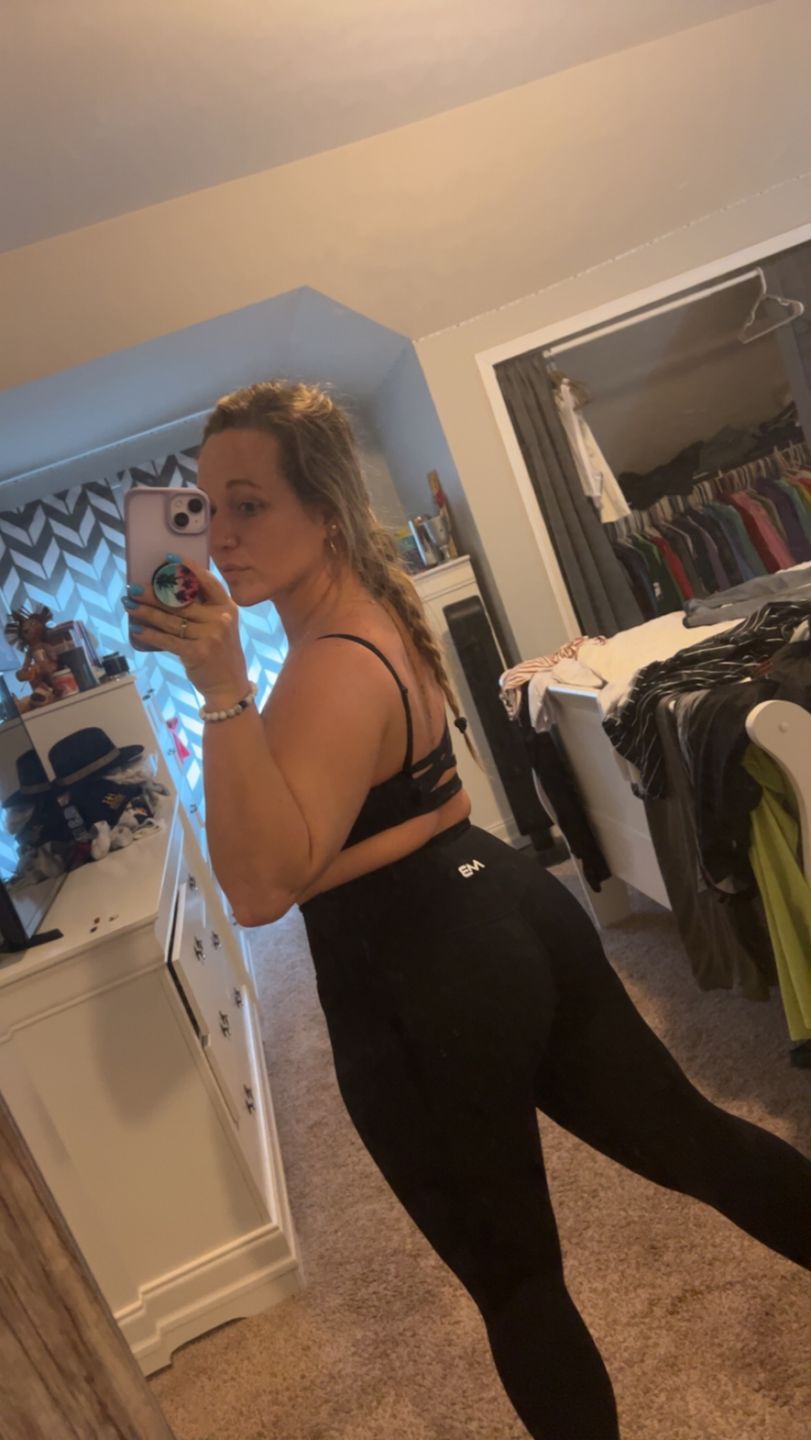 Customer photo review of Butter Leggings - Black