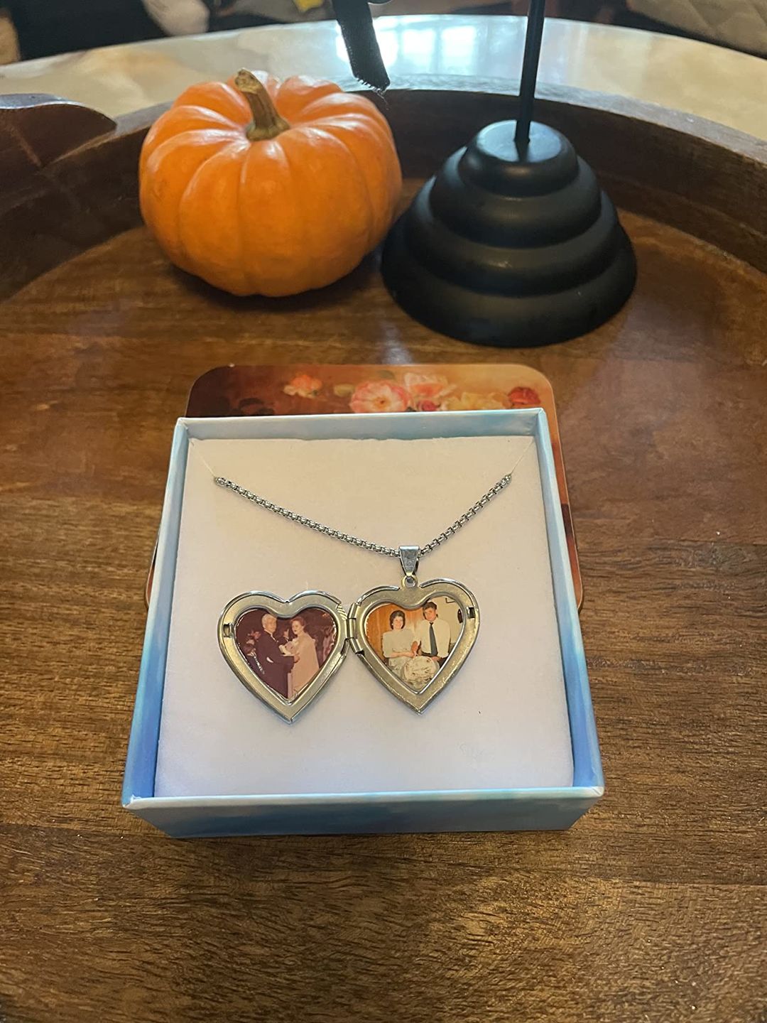 Customer photo review of Personalized Heart Locket Necklace That Holds Pictures Memory Photo Lockets Custom Photo Name Dasiy Heart Necklace